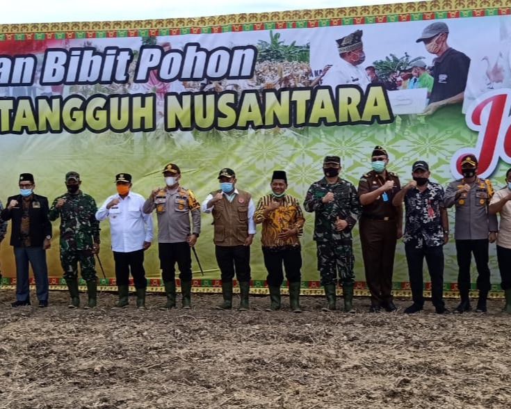 Dukung Ketahanan Pangan, Kapolda Riau Launching Gerakan Jaga Kampung Program Kampung Tangguh Nusantara