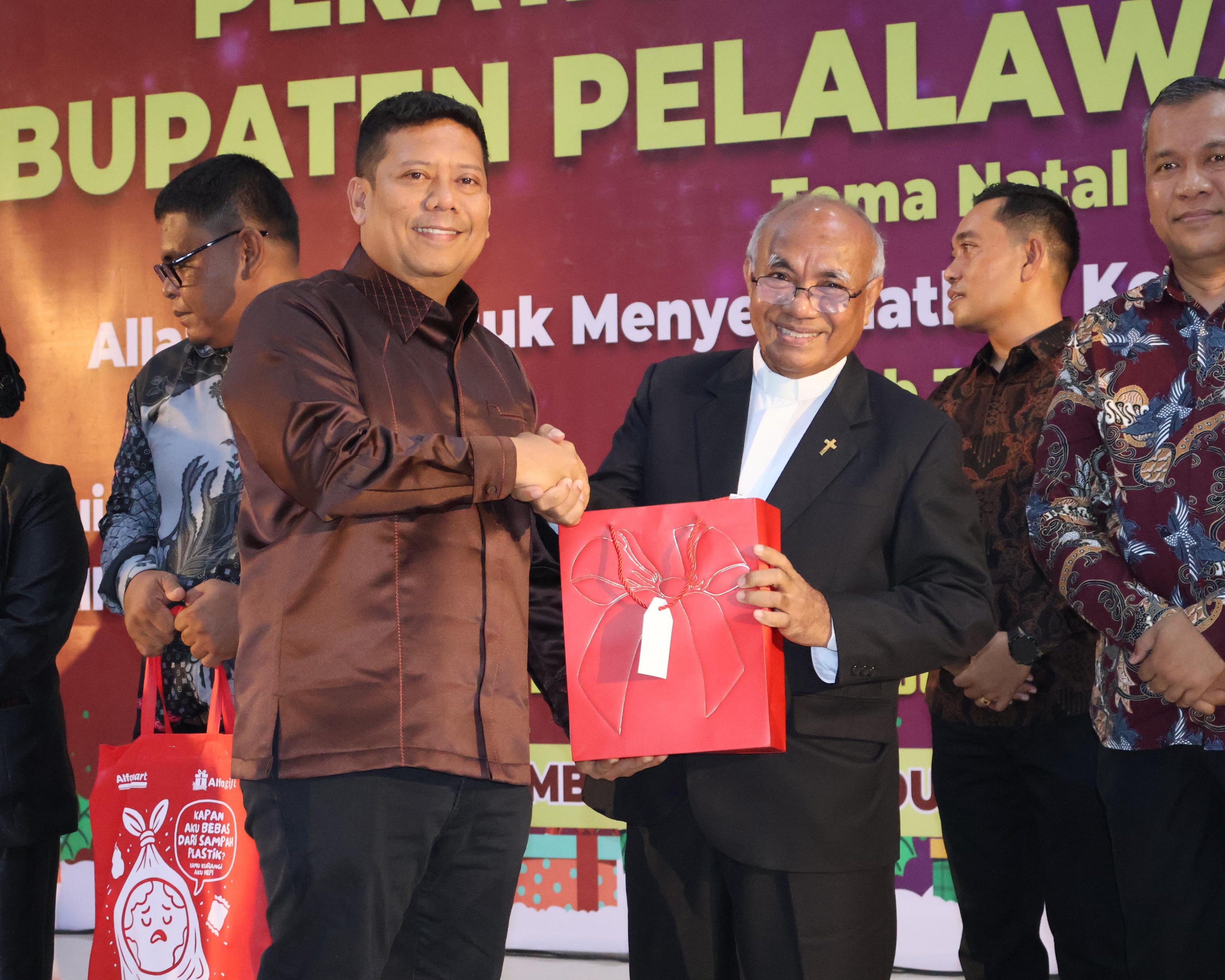 Polres Pelalawan Melaksanakan Perayaan Natal Umum Kabupaten Pelalawan Tahun 2025