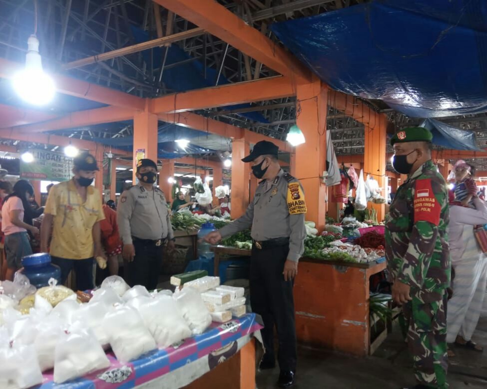 Babinsa Kodim 0301/PBR Laksanakan Sosialisasi Mematuhi Protokol Kesehatan Guna Pencegahan Penyebaran Covid-19