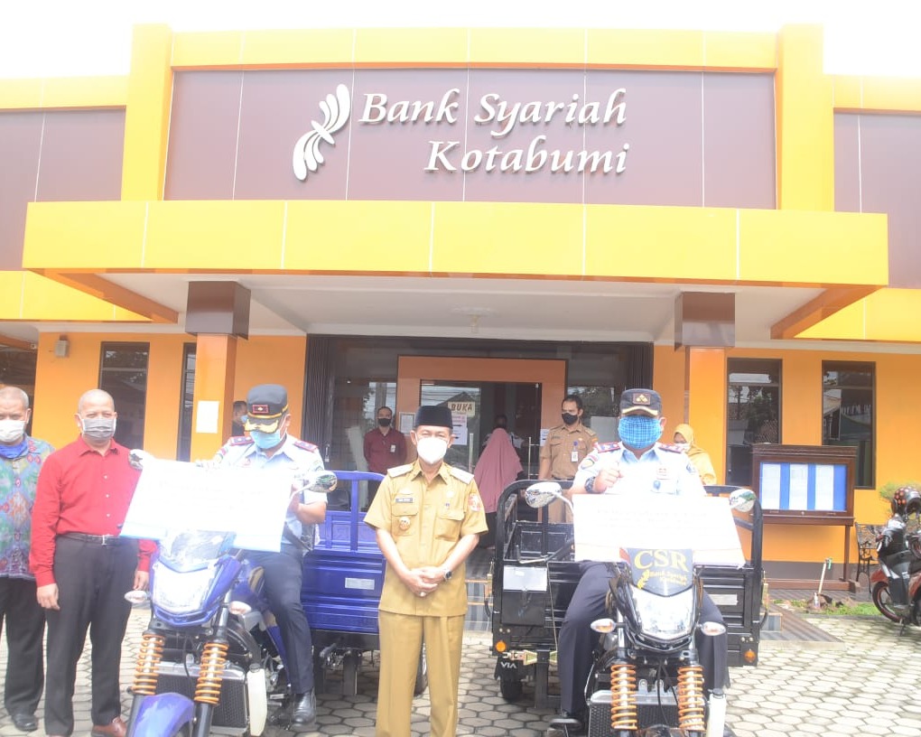 Plt Bupati Lampura Berikan Bantuan Hibah Kendaraan Roda Tiga Ke LP Kelas II A dan Rutan Kelas II B