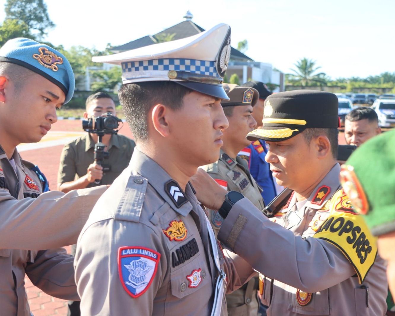 Polres Rokan Hulu Gelar Apel Pasukan Operasi Lilin Lancang Kuning 2024 Untuk Pengamanan Hari Natal 2024 dan Tahun Baru 2025