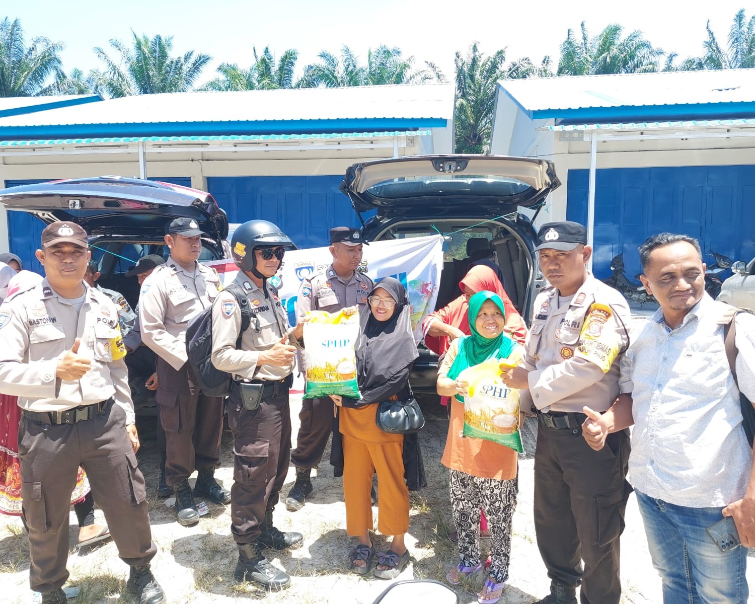 Guna Atasi Dampak Inflasi Pangan dan Mendorong Pemenuhan Kebutuhan Masyarakat, Polres Dumai Buka Stand Sembako Murah