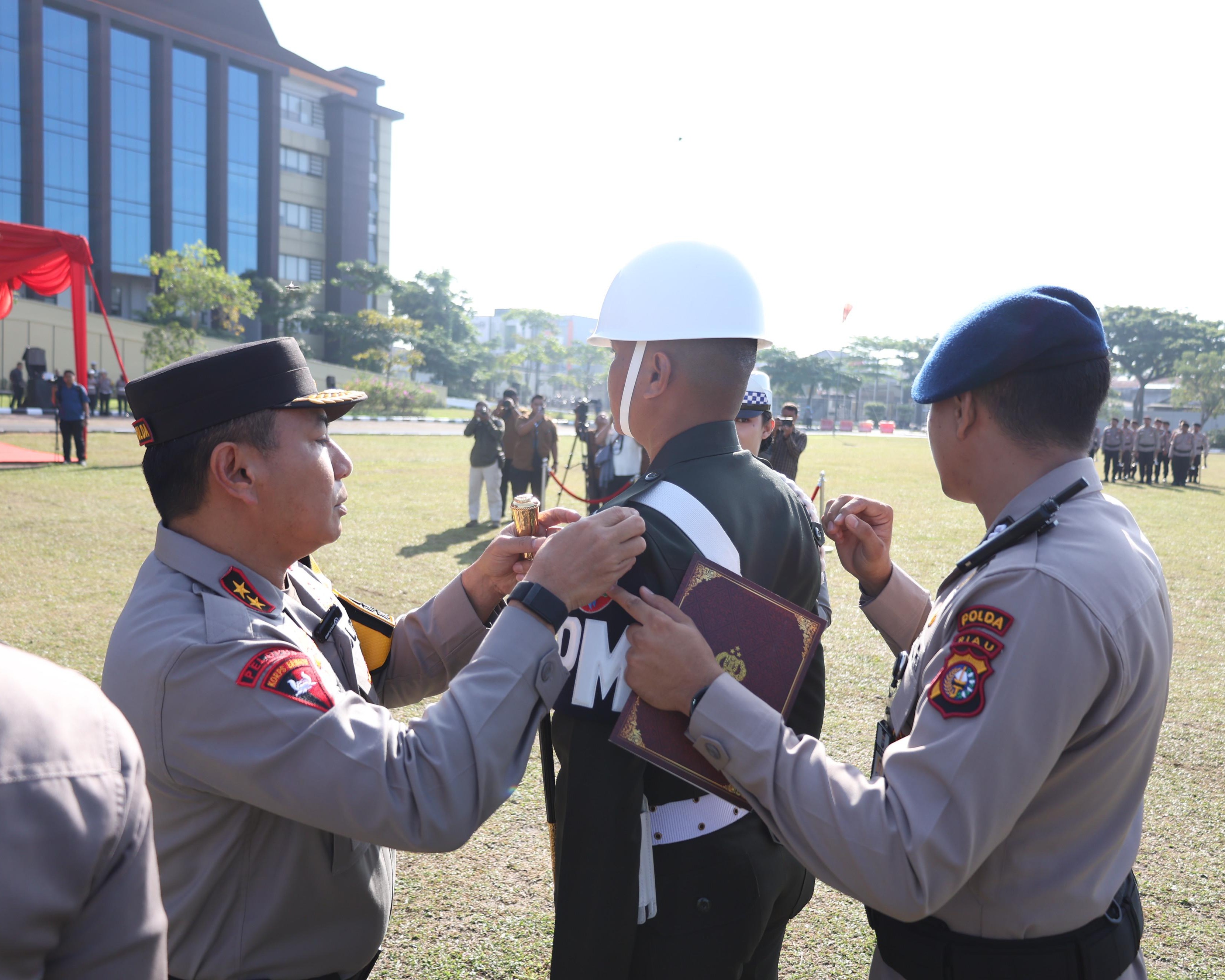 Polda Riau Gelar Apel Pasukan Operasi Patuh Lancang Kuning 2025, Dalam Rangka 'Tertib Berlalu Lintas Demi Terwujudnya Indonesia Emas'