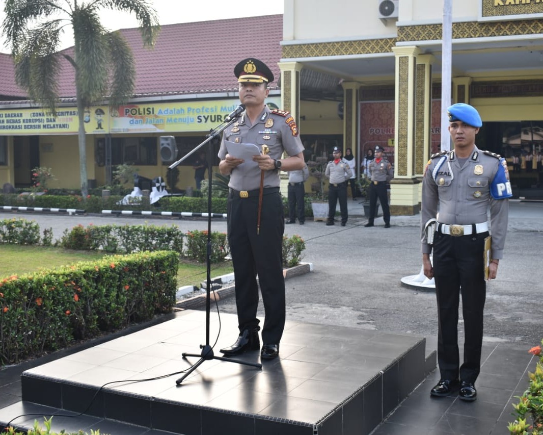 Kapolres Ingatkan Masalah Disiplin dan Antisipasi Karhutla, Saat Upacara Kesadaran Nasional di Mapolres Kampar