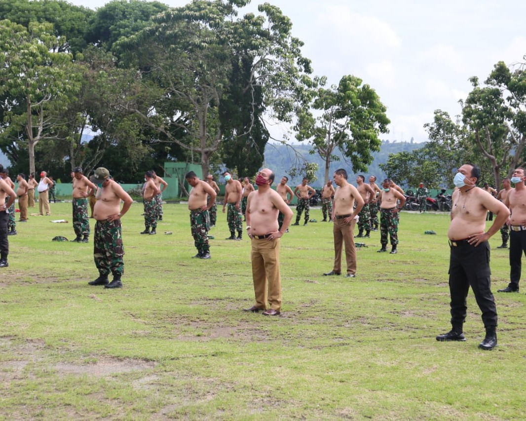 Menangkal Covid-19, Bupati Taput Ajak Masyarakat Berjemur Sinar Matahari Pagi
