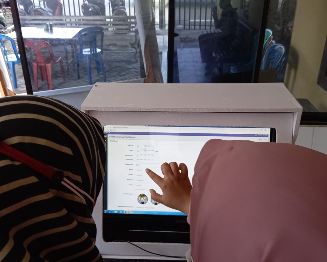 Polsek Limapuluh Berikan Inovasi Teknologi ‘Robot SIPELE’ Guna Mempermudah Warga Dalam Membuat Surat Kehilangan