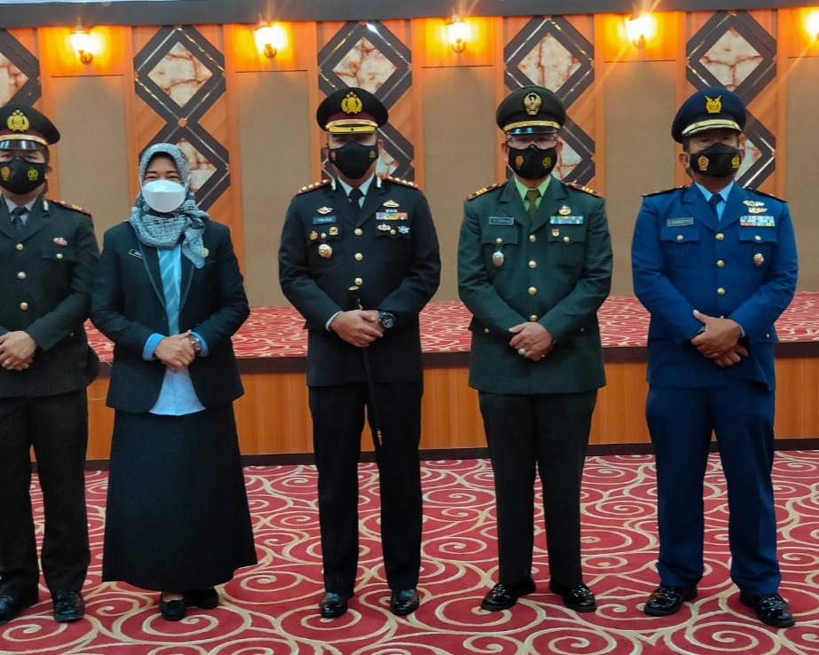 Kapolresta Pekanbaru Hadiri Upacara Virtual Dalam Rangka Memperingati Hari Kesaktian Pancasila Di Gedung Perkantoran Wali Kota Tenayan Raya