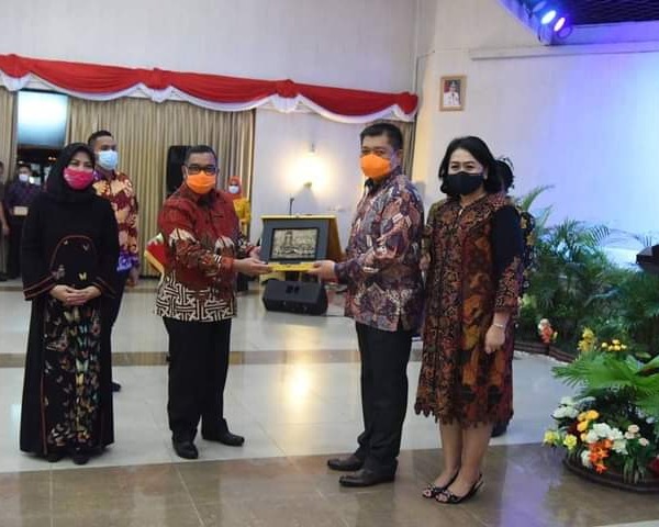 Gubernur Riau Apresiasi Kinerja Danlanud RSN